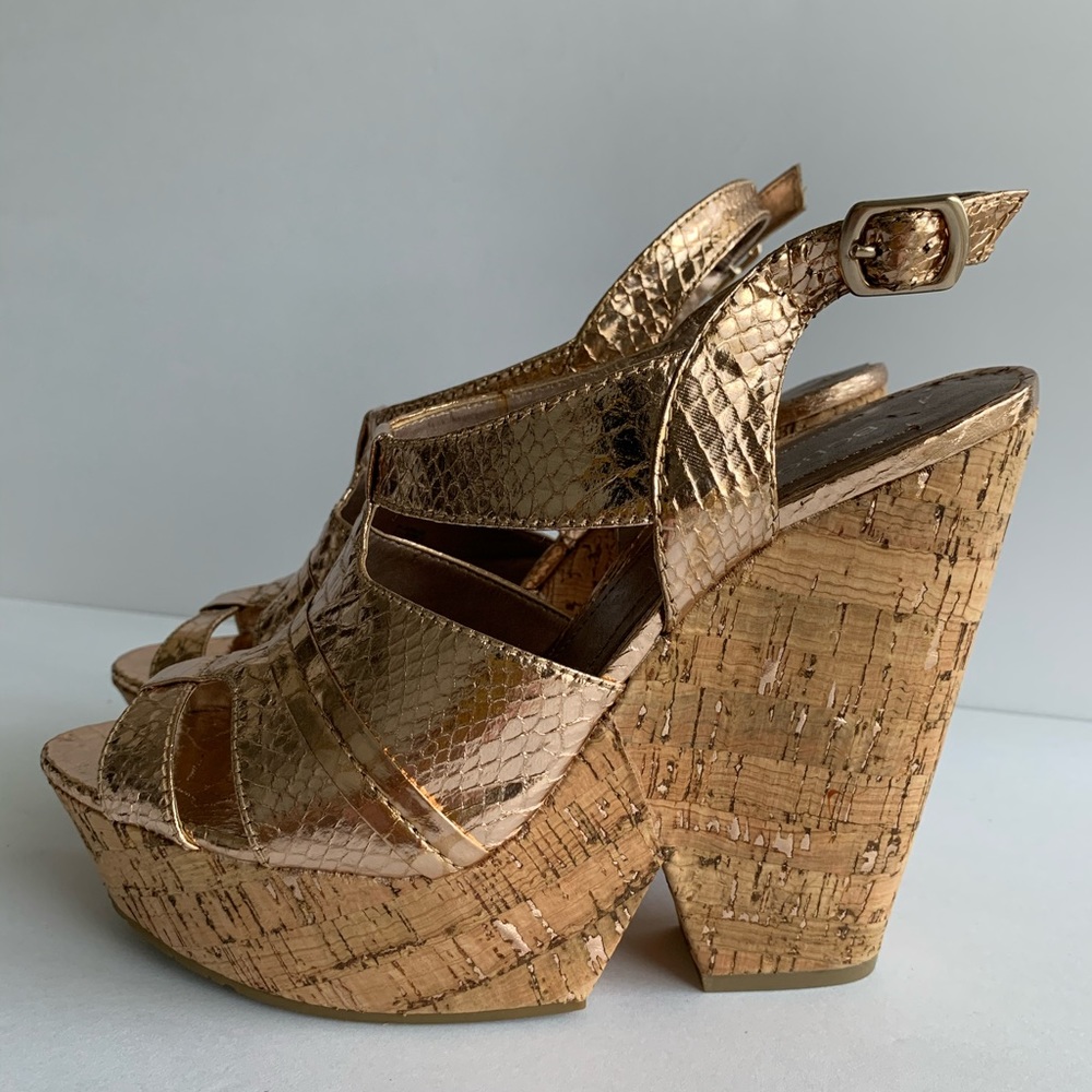BCBGeneration Size 8.5 Bronze Platform Sandals
